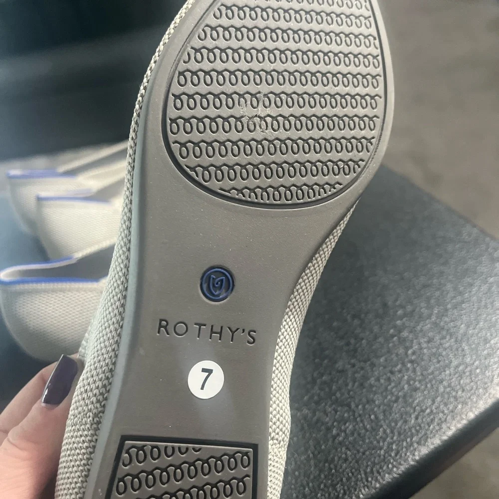 Never worn Rothy’s! - Picture 4 of 6